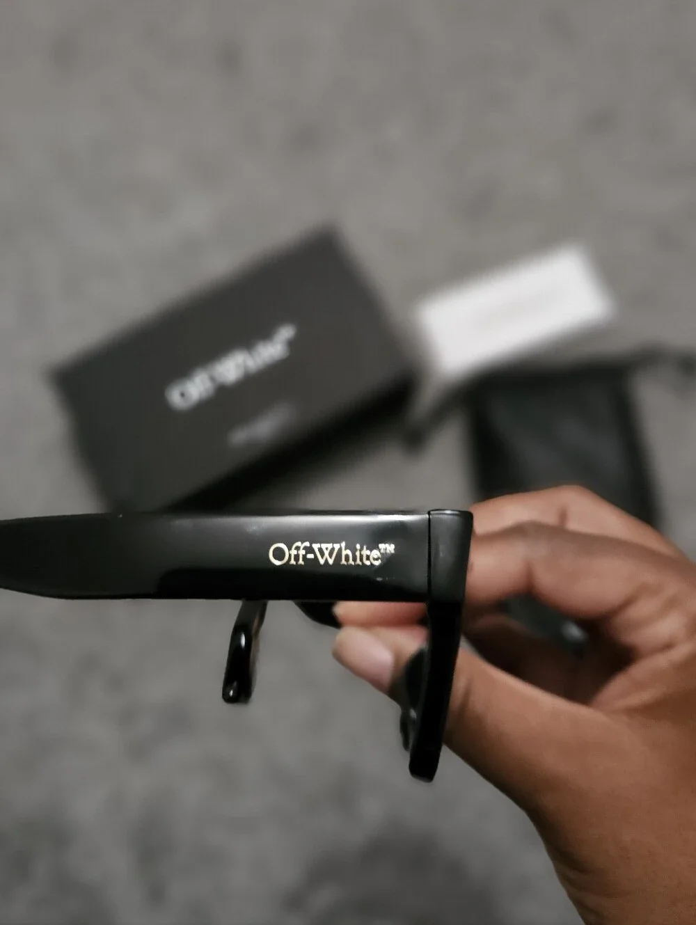 Men's Off-White Black Square Sunglasses